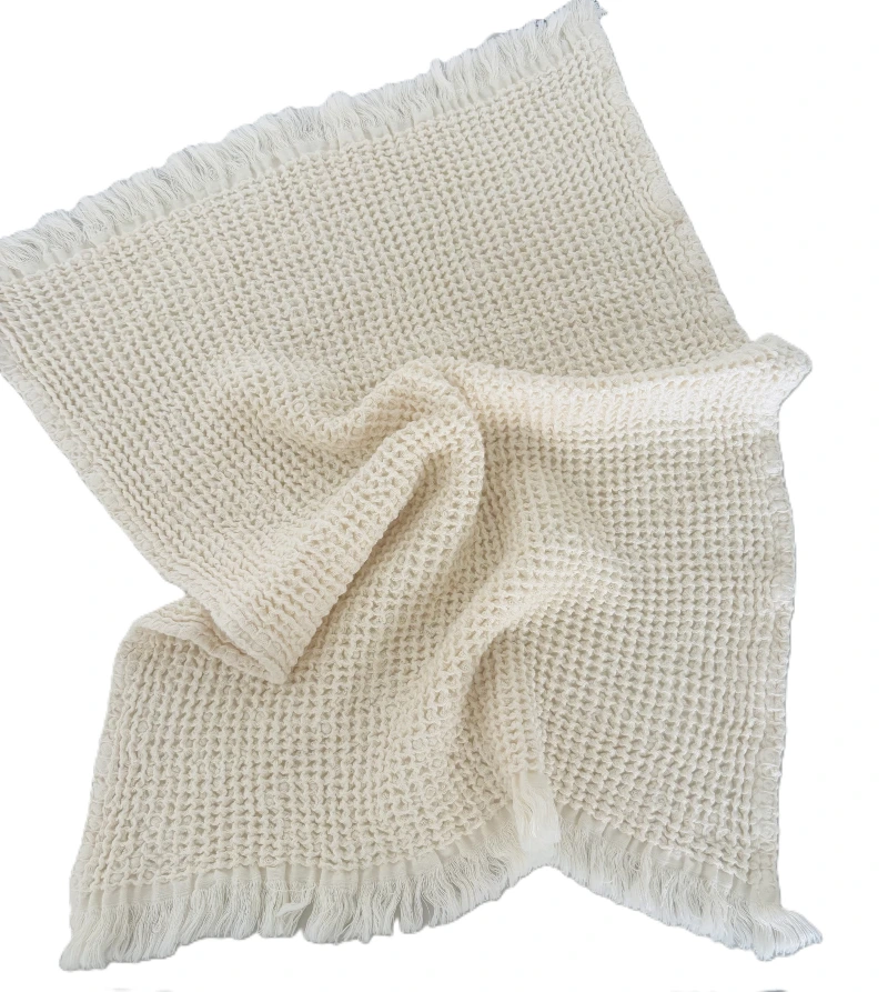 Gastendoek XL “fluffy waffle” ecru 40 x 60